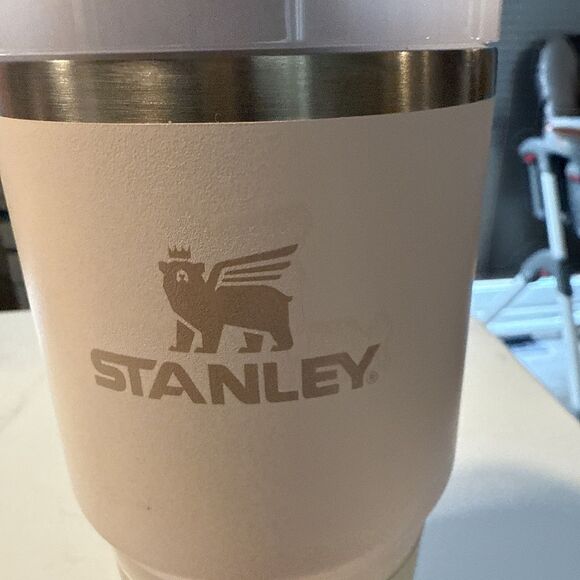 Stanley Quencher H2.0 FlowState Tumbler 20oz Light Pink Stainless Steel NEW - Picture 3 of 5